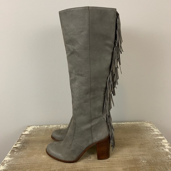 Gianni Bini Back Drop Fringe Suede Tall Boots 6 - Picture 3 of 5